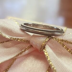 Tiffany and Co Milgrain platinum wedding band sz 4.5. Resizable
